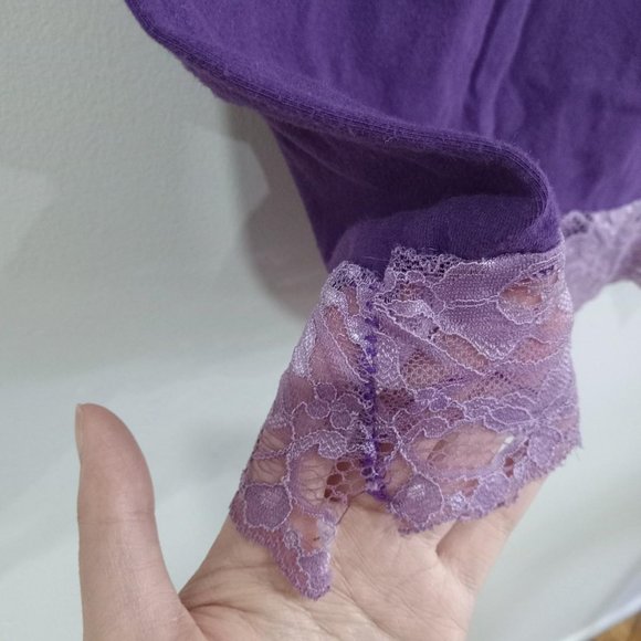 Purple lace tank - Picture 3 of 4